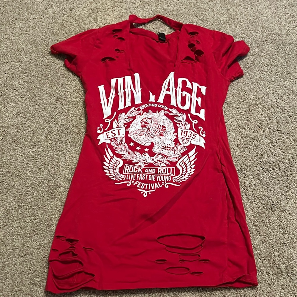 Red tshirt dress